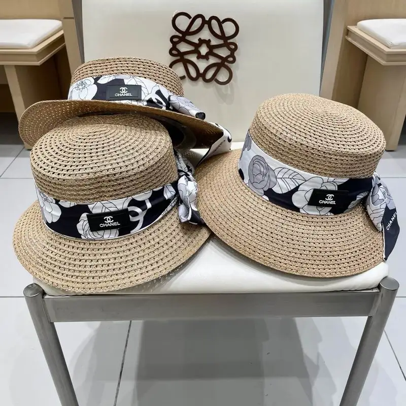 Chanel top hat 062503